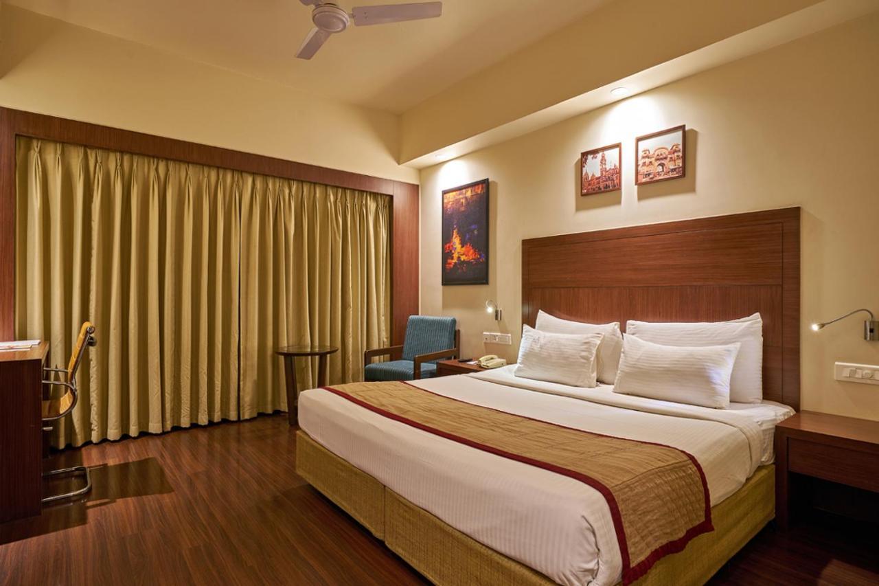 Ramee Panchshil Hotel Kolhapur Bagian luar foto