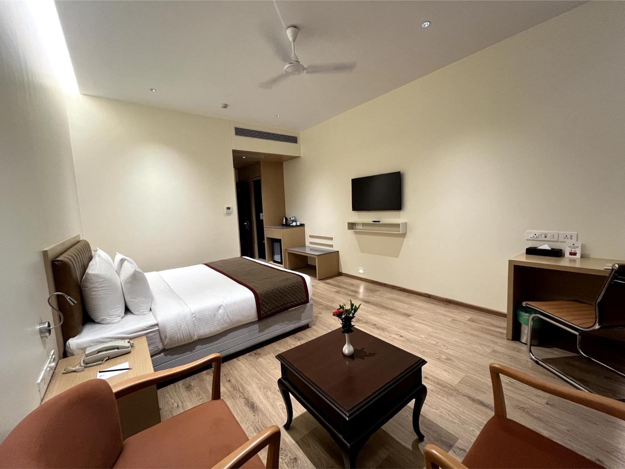 Ramee Panchshil Hotel Kolhapur Bagian luar foto