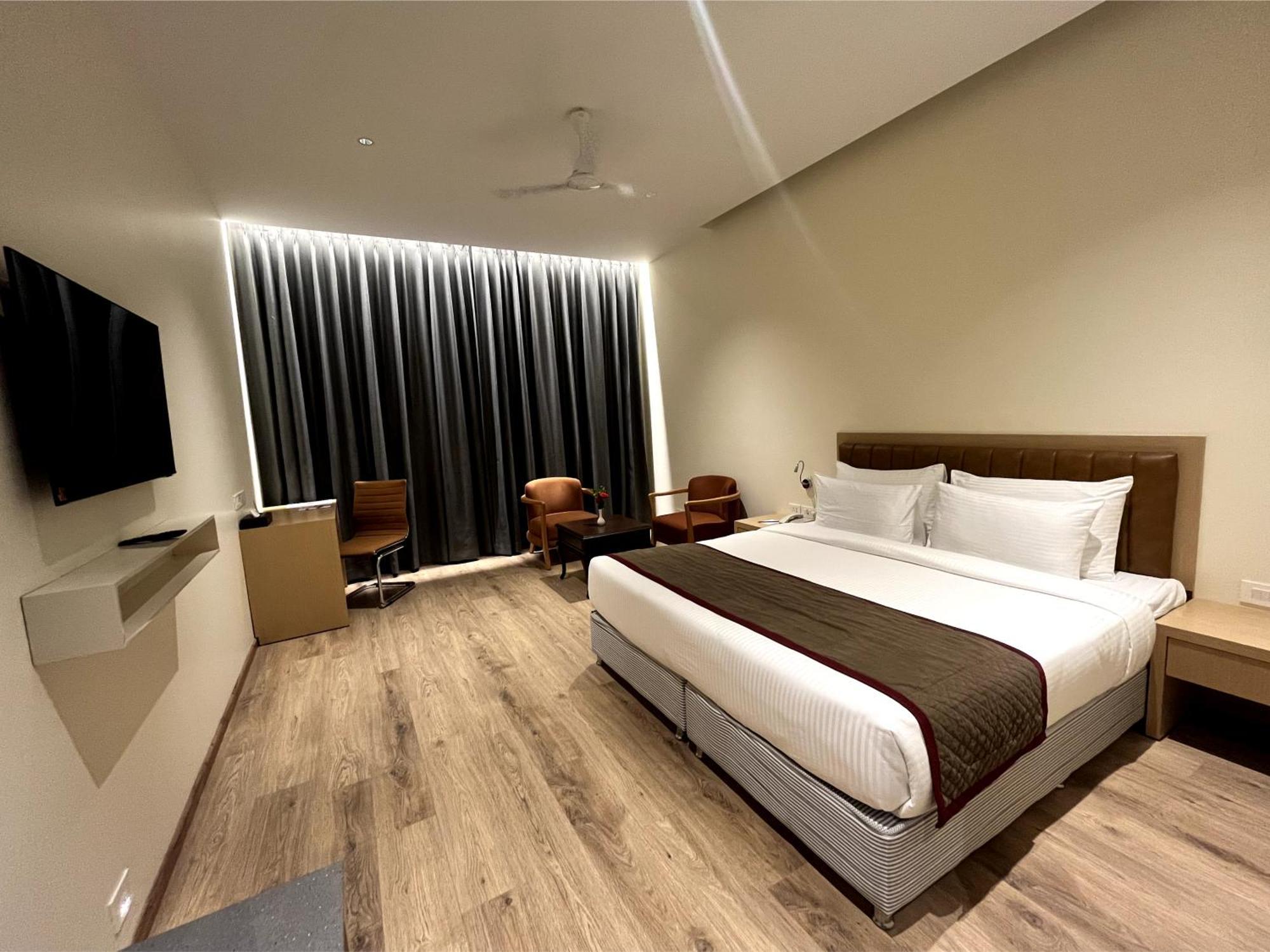 Ramee Panchshil Hotel Kolhapur Bagian luar foto